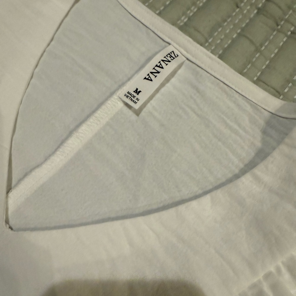 White Ruffle Sleeve V-Neck Top - Picture 3 of 9